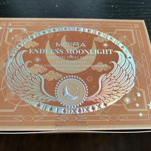 Moira Endless Moonlight Palette